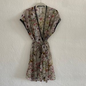 Flora Nikrooz Flora Sheer Robe